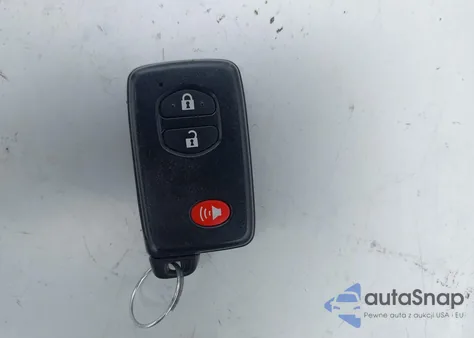 2013 Toyota Prius V Three z USA, uszkodzony, nr VIN JTDZN3EU7D3188767